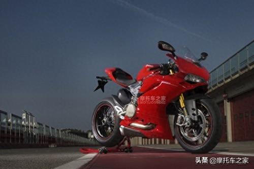 超跑王者杜卡迪1299panigale S，国内售价38万