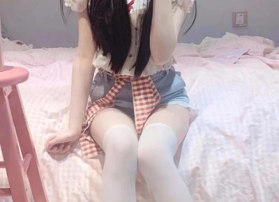 ​在老公的衬衣领子上发现了一个鲜红的唇印