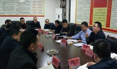 ​组织部长袁仁端调度习水醒民镇脱贫攻坚推进情况