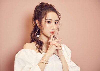 ​本以为薇娅就是原名，当她“真名”曝光后，粉丝：还好早改了