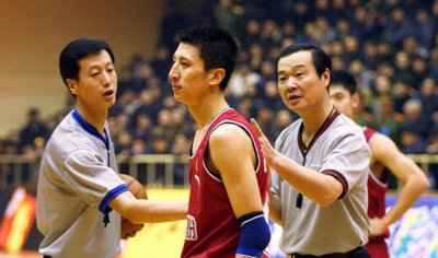 ​郭士强：离婚、再婚，48岁男篮前主帅的人生新篇章