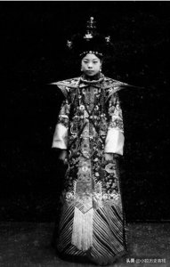 ​末代皇妃文绣照片，虽不漂亮，却是历史上唯一敢和皇帝离婚的女人