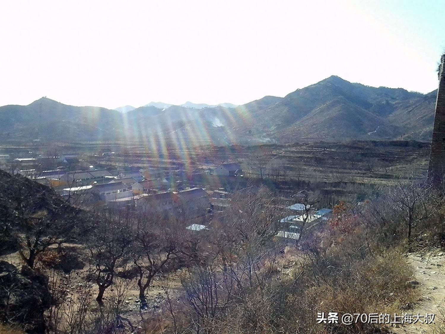 实地探访野长城，上山道路都是土路，破损的长城充满历史的沧桑感