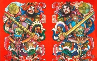 ​为什么门神秦琼要贴在左边？