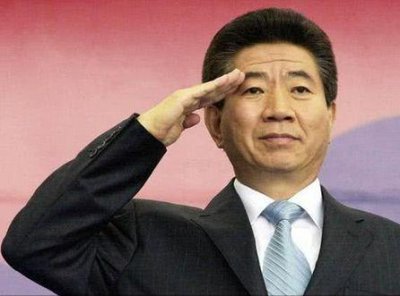 ​卢武铉：韩国传奇总统，生前陷入贪腐风波，死后让韩国人悲痛不已