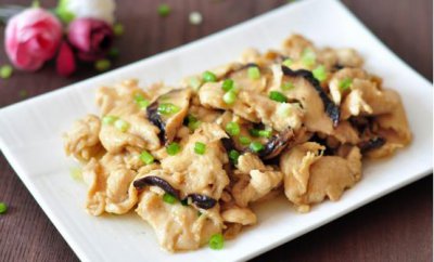 ​鸡肉配什么菜炒才好吃呢？这2种美味的做法让你口水直流