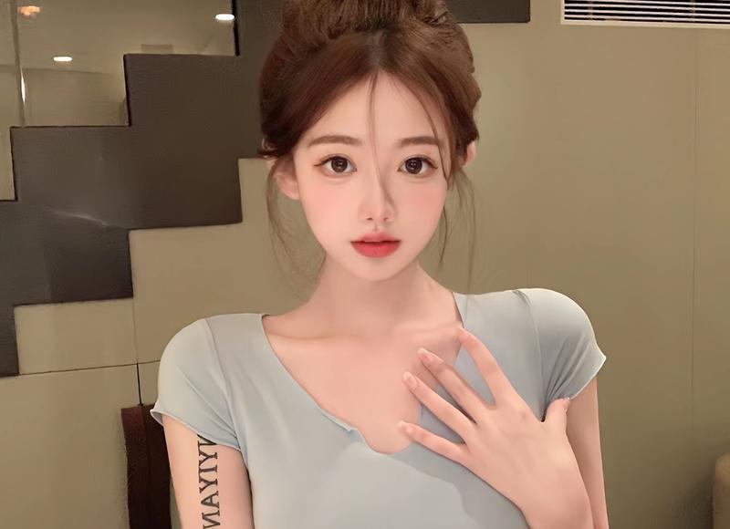 娇小的我 老公说想找个丰满女人外遇