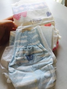 ​来测测十月结晶vs子初婴儿纸尿裤哪款好！