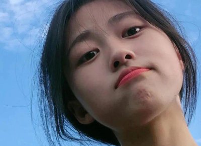 ​丑儿子娶不到老婆上老妈