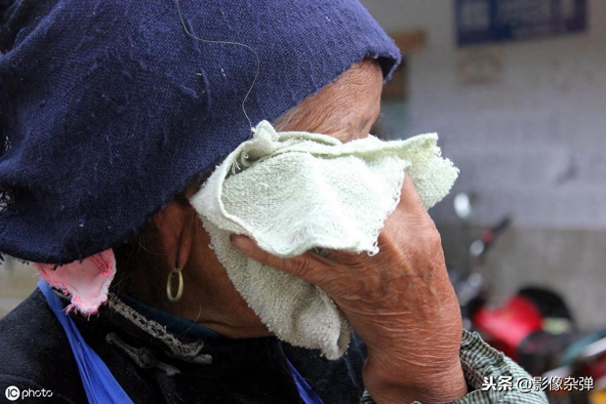 贵州“牛王”获11次称号，帮主人赢得13万奖金，死后百人送行