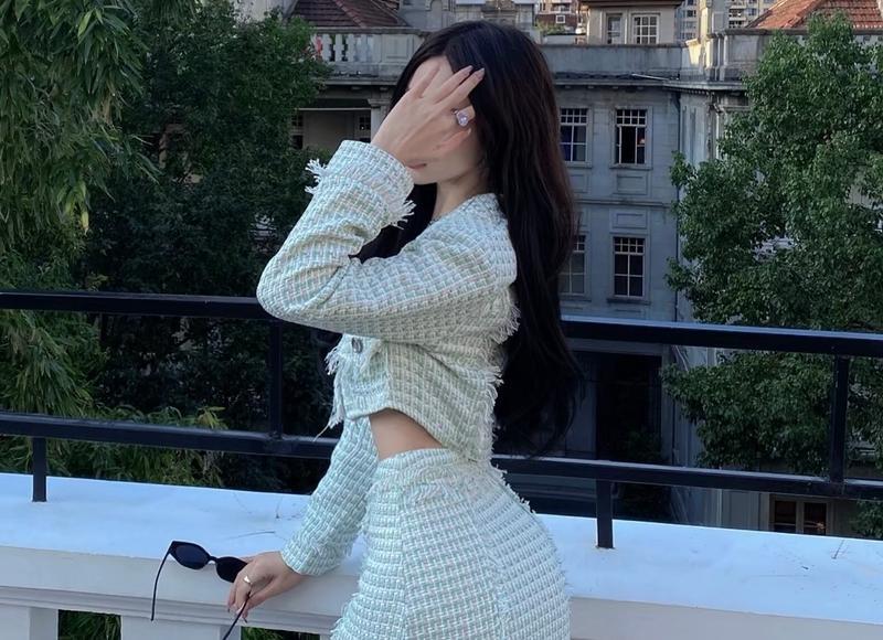 为什么有些男生很丑 女朋友却很漂亮？难道是因为男生有钱吗？