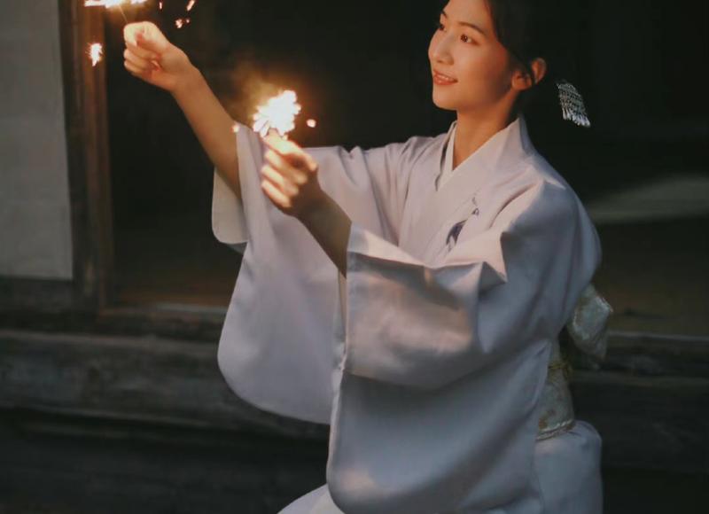 相亲是奔着结婚目的去的吗 22岁女子回村1天被安排20场相亲