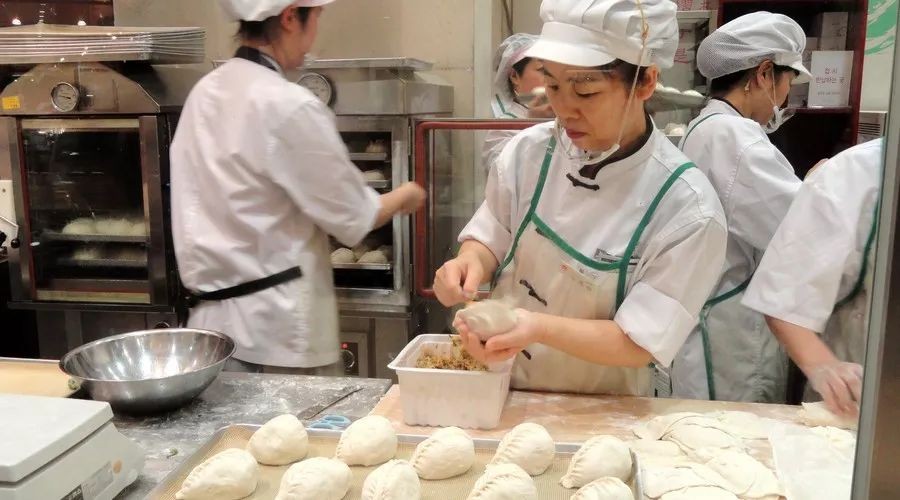 学个什么手艺月薪过万：月薪上万的技哪些