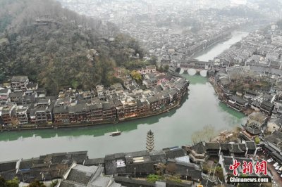 ​湘西凤凰——那座沱江穿过的“中国最美丽的小城”