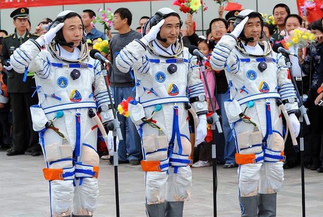 神舟十二号三名航天员简介（带您了解神舟十二号航天员）(2)