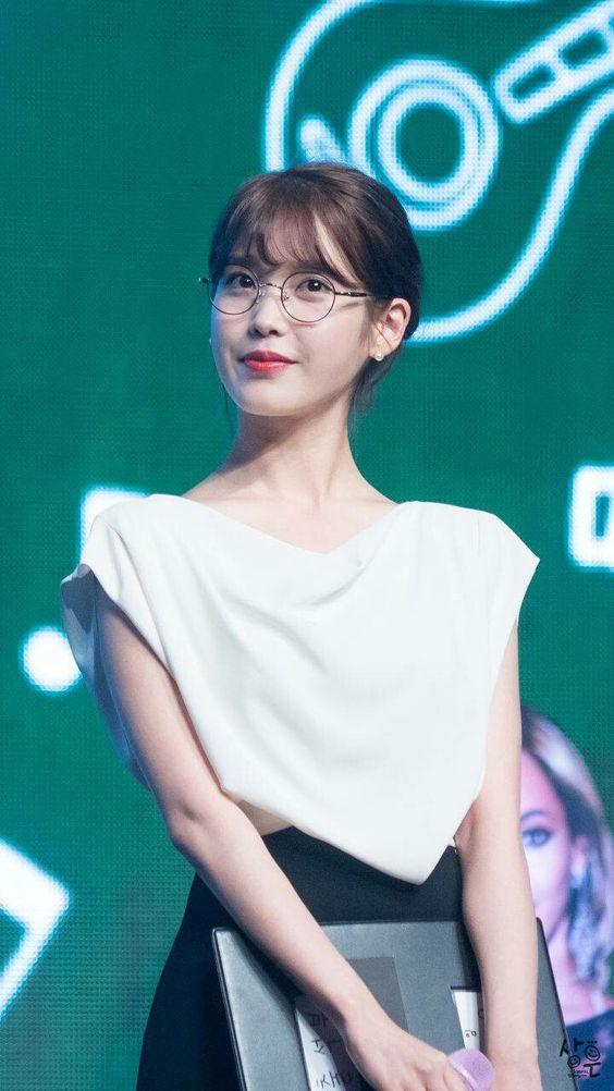 kpop代表人物iu（100位KPOP歌手档案001国民妹妹IU）(4)