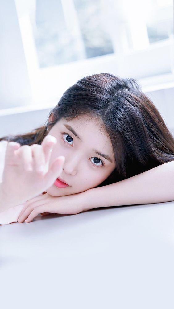kpop代表人物iu（100位KPOP歌手档案001国民妹妹IU）(1)