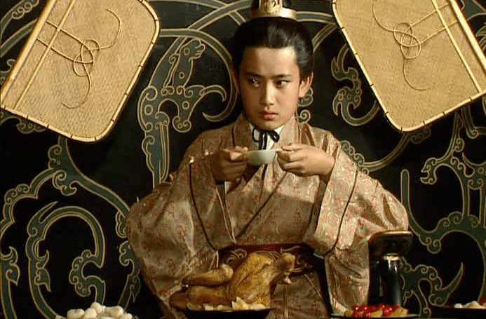 公主姐妹花！孙鲁班孙鲁育双双香消玉殒，她俩幕后代表谁的利益？