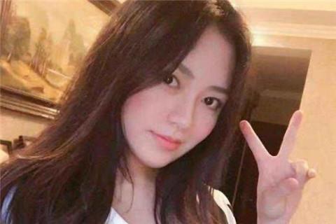 跟一个女孩天天聊天，也感觉挺暧昧，表白被拒