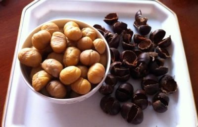 ​板栗发芽了煮熟能吃吗，刚买来的板栗包在袋子里2天竟然发芽了，请问还能煮来