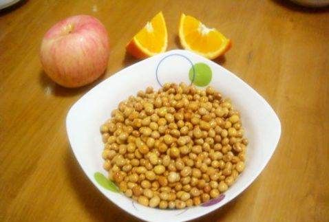 炒黄豆怎么炒好吃,炒黄豆酱的制作方法图9