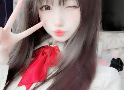​男生约女生吃饭女生拒绝怎么回(约女生吃饭她没答应也没拒绝)