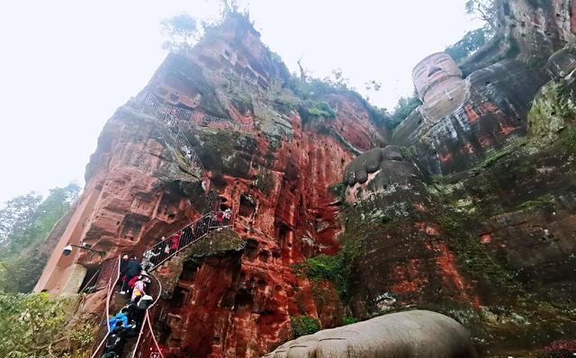 乐山大佛在哪个市哪个区