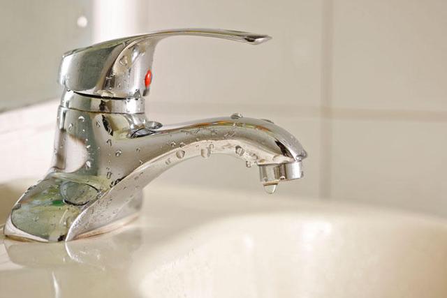 水龙头长期漏水的原因(水龙头为何总是无故漏水)(6)