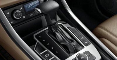 ​自动挡挂D档需要踩刹车吗