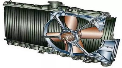 ​发动机膨胀水箱的作用是什么