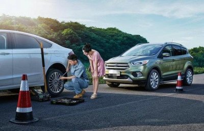 ​保险道路救援服务免费吗