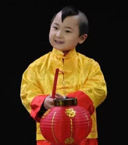 小龙人演员表_贝贝扮演者陈晨去世