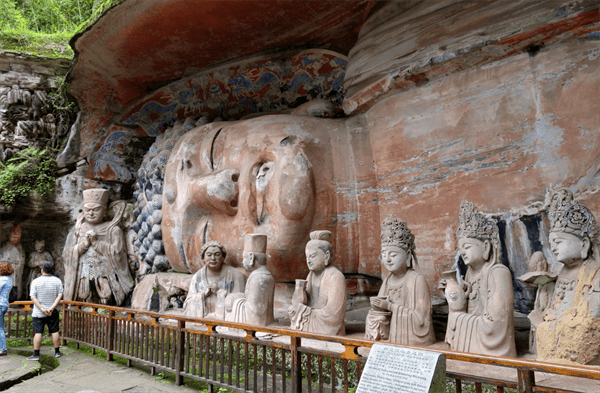 宝顶山石窟在哪里(宝顶山在什么地方)