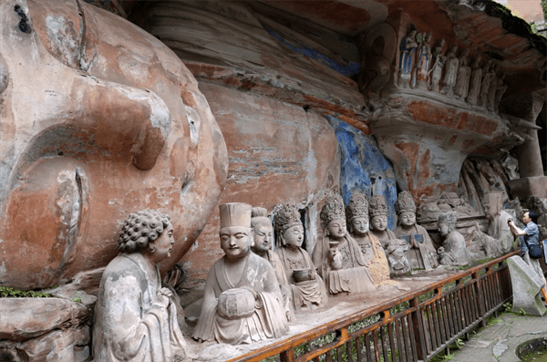 宝顶山石窟在哪里(宝顶山在什么地方)