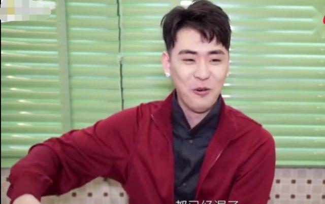 张云雷自曝是吃货,为美食和郭麒麟开车两个钟,觉得曹鹤阳可爱