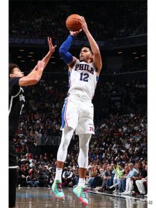 ​托比亚斯哈里斯下份合同能签多少？