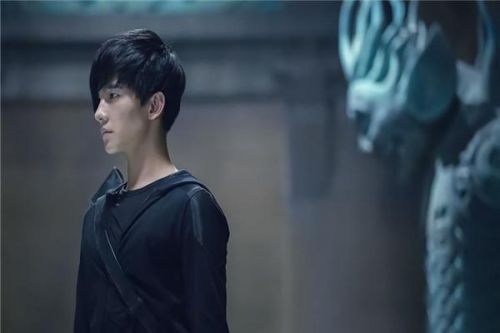 张起灵为什么要杀云彩二月红?张起灵为什么要杀云彩姐姐-第1张图片-