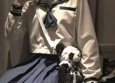 美丽女朋友生气了怎么哄她