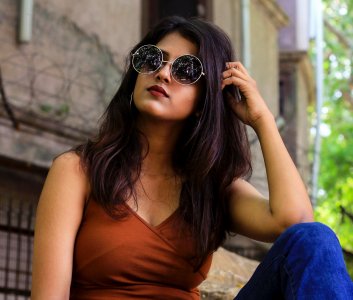 ​高贵的女人,都有静气 是女人真正高贵的模样