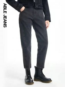 ​什么牌子牛仔裤好看质量好（10个良心国潮牛仔裤品牌）