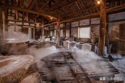 ​中国这地方被誉为盐都，开采历史有 2000多年，凿了1.3万多口盐井