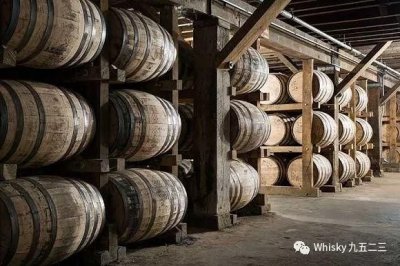 ​杰克丹尼一瓶多少毫升(杰克丹尼一箱多少瓶)