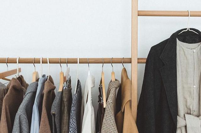 纯羊绒大衣和羊绒衫哪个更保暖（买了那么贵的羊绒衫和羊毛大衣）(5)