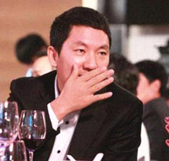 殷桃回忆邓超和她接吻（人间水蜜桃的风流韵事）(16)