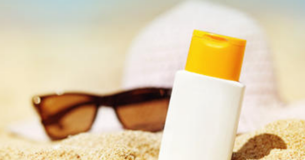 防晒霜的正确使用顺序,防晒霜怎么用才正确使用顺序图1