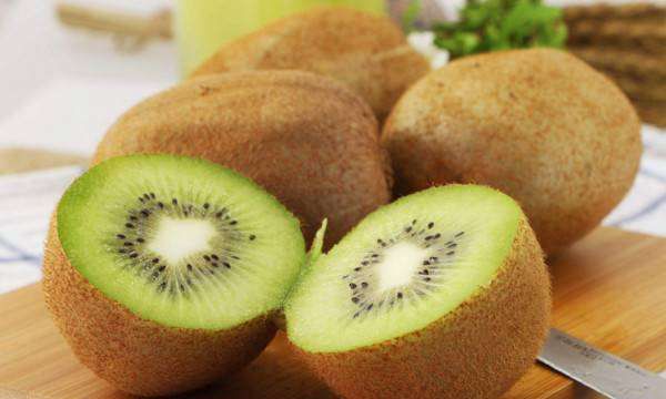 猕猴桃怎样催熟,猕猴桃怎么催熟最简单的方法图2