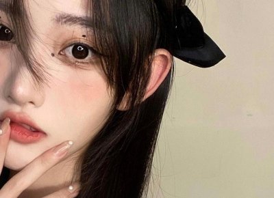 ​李宇春奖项，李宇春出道14年影视成绩票房与奖项兼得