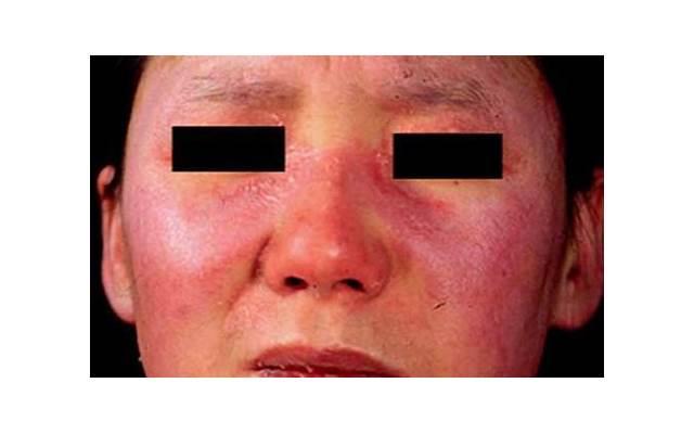 星盘上的彩色线条，是十大行星的相互联系，代表了个性和人生际遇