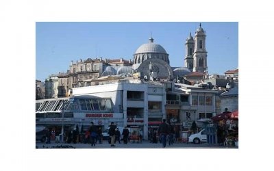 ​尿得越远性能力越强吗？