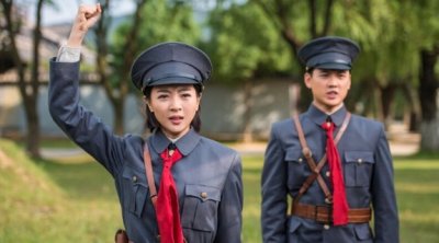 ​秦鸣悦出演央视热播剧《热血军旗》正义女兵获好评